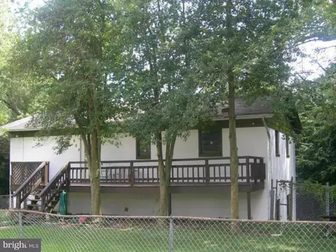 5903 Temple Hill Rd, Temple Hills, MD 20748