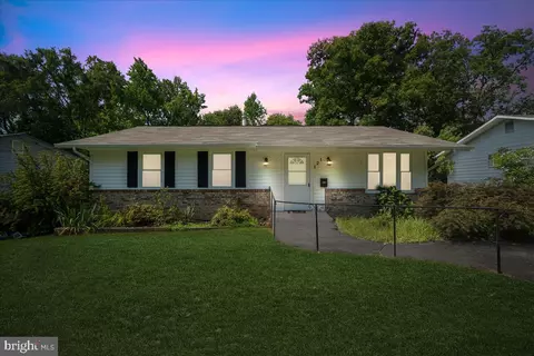 121 Rosewood Dr, Greenbelt, MD 20770