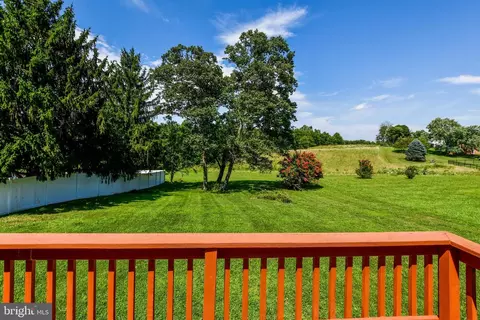 1742 Albert Dr, Bowie, MD 20721 photo 9