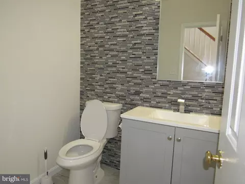10104 Ellard Dr, Lanham, MD 20706 photo 65
