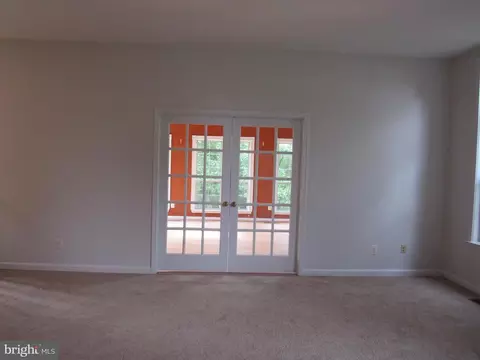 10104 Ellard Dr, Lanham, MD 20706 photo 6