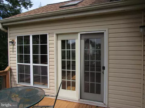 10104 Ellard Dr, Lanham, MD 20706 photo 11