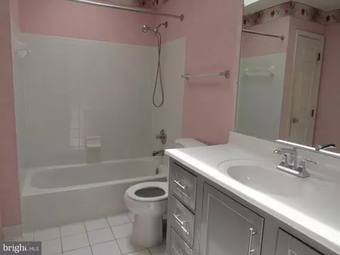 10104 Ellard Dr, Lanham, MD 20706 photo 25