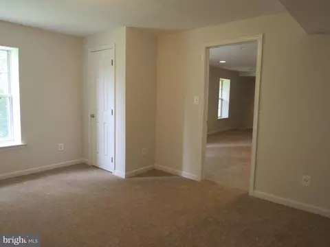 10104 Ellard Dr, Lanham, MD 20706 photo 57