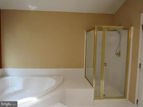 10104 Ellard Dr, Lanham, MD 20706 photo 38
