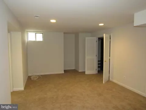 10104 Ellard Dr, Lanham, MD 20706 photo 47