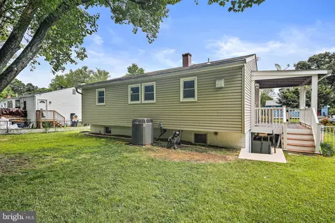 9120 Kinzer St, Lanham, MD 20706 photo 29
