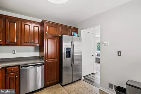 9120 Kinzer St, Lanham, MD 20706 photo 10