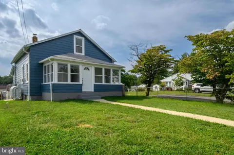 8800 Maple Ave, Bowie, MD 20720