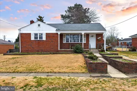 3615 Riviera St, Temple Hills, MD 20748