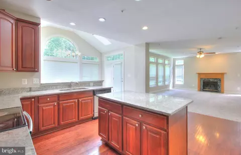 9609 Oxbridge Way, Bowie, MD 20721 photo 13
