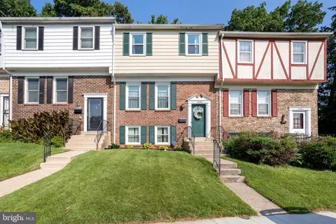 4092 Hanson Oaks Dr, Hyattsville, MD 20784