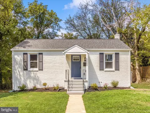 9802 53rd Ave, College Park, MD 20740