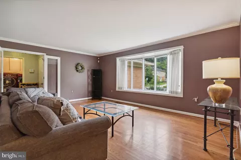11500 Chantilly Ln, Bowie, MD 20721 photo 4