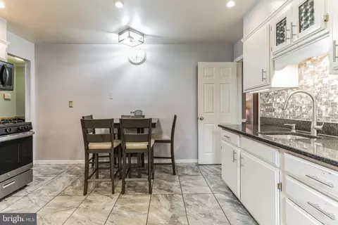 11500 Chantilly Ln, Bowie, MD 20721 photo 10