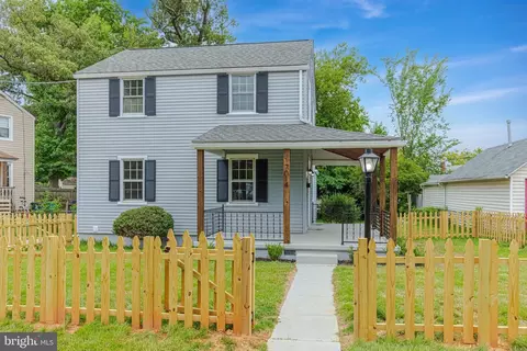 7014 Varnum St, Hyattsville, MD 20784