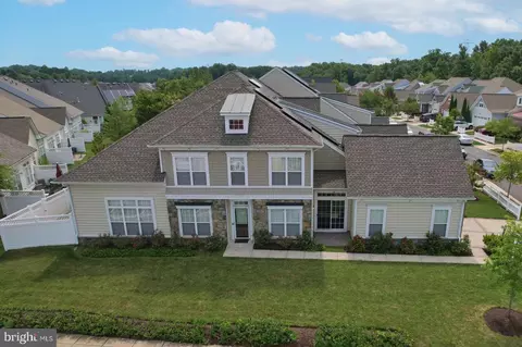 13139 Brooktree Ln, Laurel, MD 20707 photo 4
