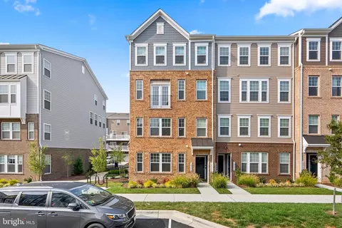 10530 Jim Lovell Ln, Lanham, MD 20706