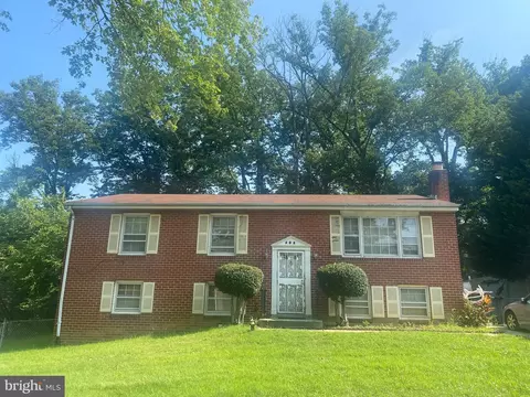 605 Bonnie Meadow Ln, Fort Washington, MD 20744