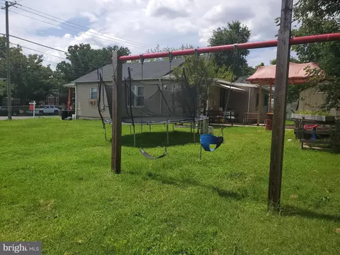 809 Eastern Ave, Fairmount Heights, MD 20743 photo 19