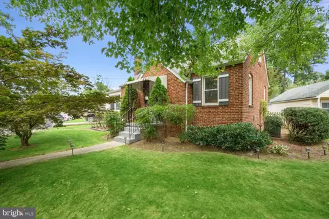 5504 38th Ave, Hyattsville, MD 20782