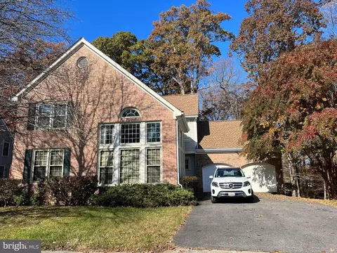 16008 Pennsbury Dr, Bowie, MD 20716