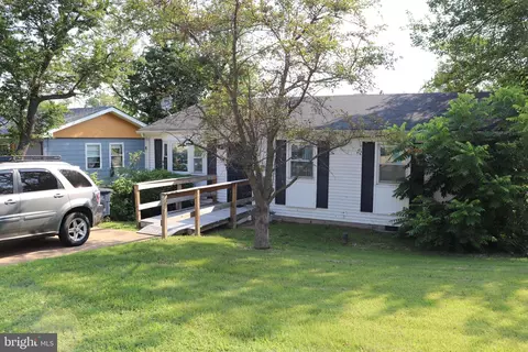 2008 Spaulding Ave, Suitland, MD 20746