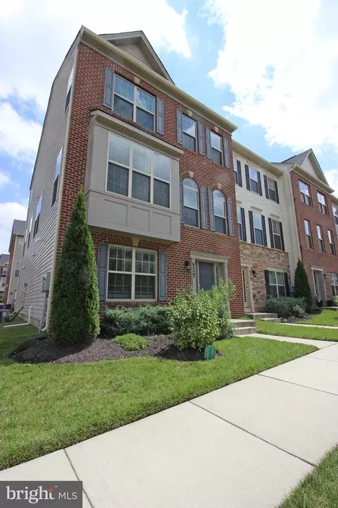 9523 Smithview Pl, Lanham, MD 20706