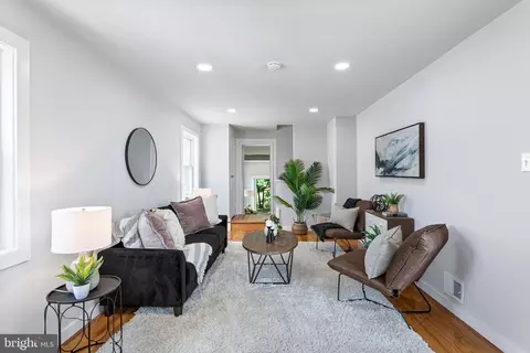 818 Berkshire Dr, Hyattsville, MD 20783