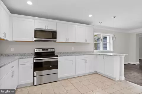 9937 Franklin St, Lanham, MD 20706 photo 14