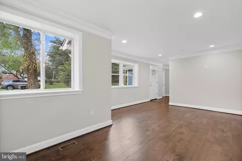 9937 Franklin St, Lanham, MD 20706 photo 9
