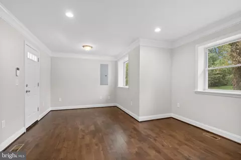 9937 Franklin St, Lanham, MD 20706 photo 10