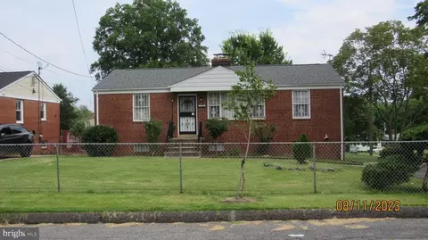 5704 Cedar Bluff Pl, Temple Hills, MD 20748