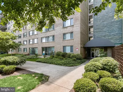 4410 Oglethorpe St #202, Hyattsville, MD 20781