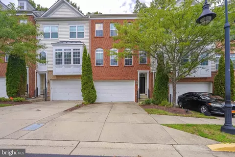 606 Tailgate Ter, Hyattsville, MD 20785