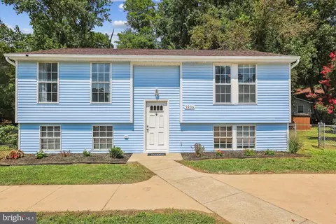 9936 Grant St, Lanham, MD 20706 photo 3