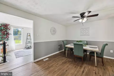 9936 Grant St, Lanham, MD 20706 photo 10