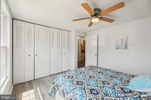 9936 Grant St, Lanham, MD 20706 photo 18
