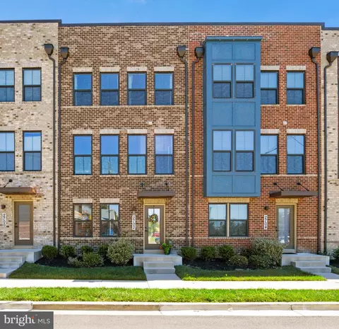 2702 Lewis Ave, Suitland, MD 20746