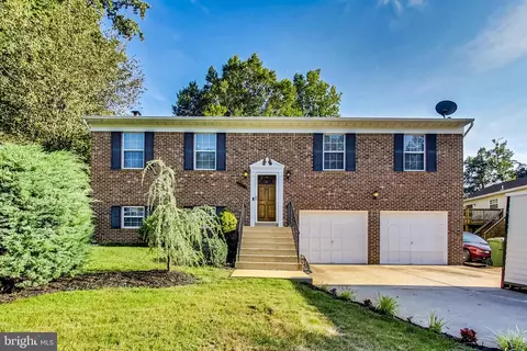 12712 Hallwood Pl, Fort Washington, MD 20744