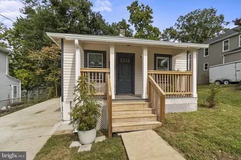 507 68th Pl, Capitol Heights, MD 20743