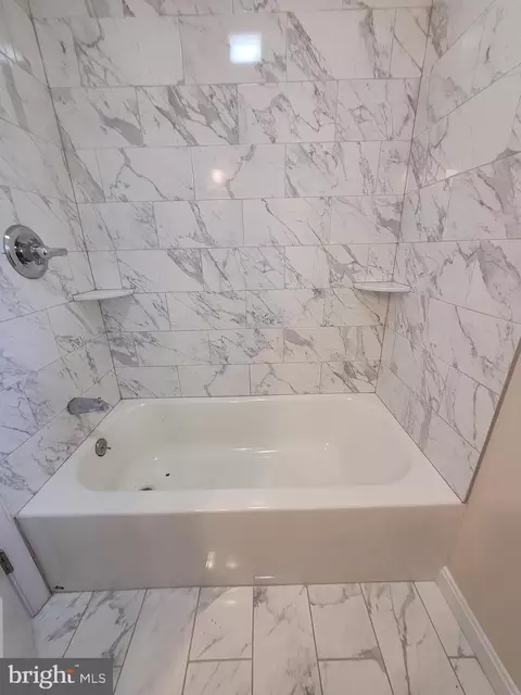 Bath - 1016 8th St, Laurel, MD 20707 photo 5 of 6