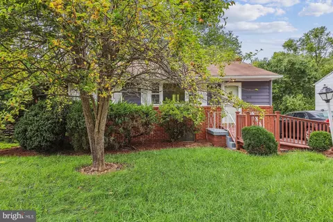 5412 Ellerbie St, Lanham, MD 20706