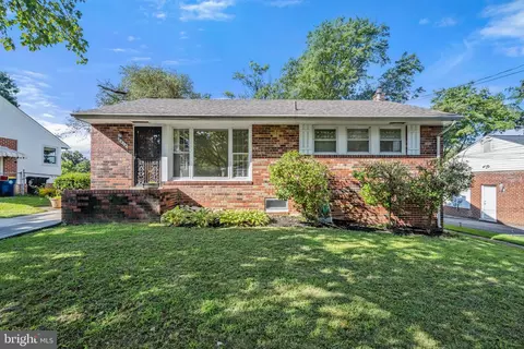 6414 Kaslo St, New Carrollton, MD 20784