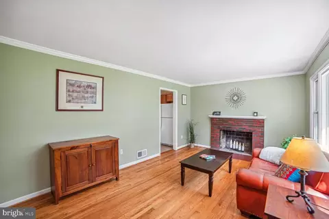 5910 Windham Rd, Laurel, MD 20707 photo 4