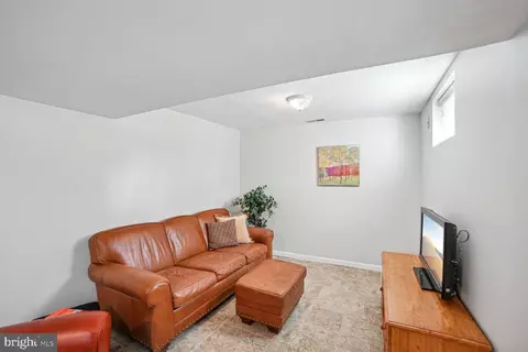 5910 Windham Rd, Laurel, MD 20707 photo 13