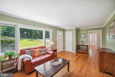 5910 Windham Rd, Laurel, MD 20707 photo 3
