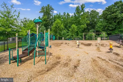 2525 Standifer Pl, Lanham, MD 20706 photo 44