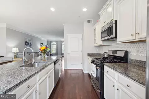 2525 Standifer Pl, Lanham, MD 20706 photo 17