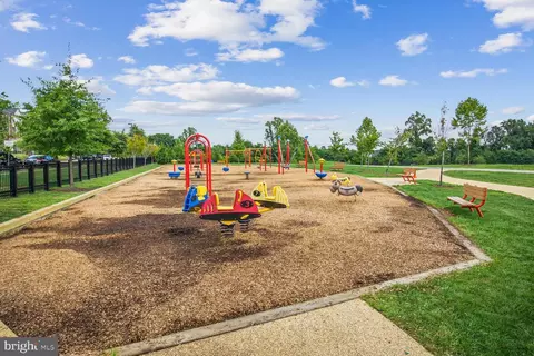 2525 Standifer Pl, Lanham, MD 20706 photo 43